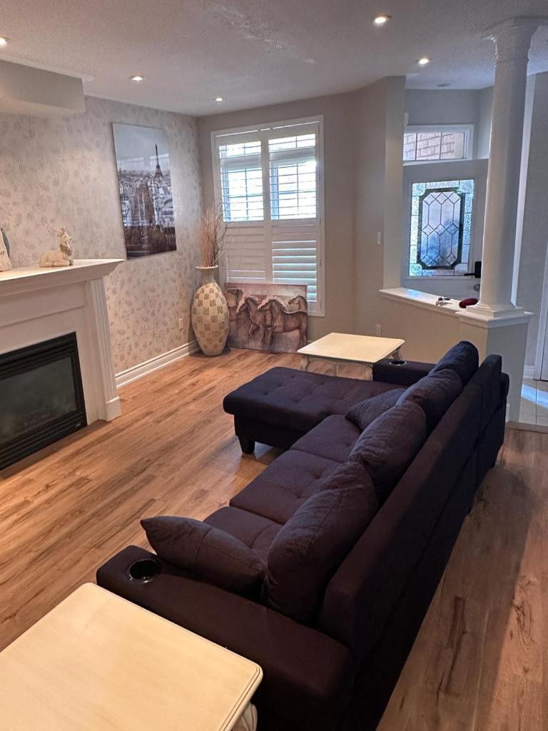 Beautiful Home Mississauga Bagian luar foto
